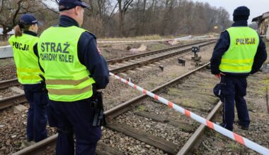 Niebezpieczny kulig pod Koninem. Matka i córka zderzyły się z traktorem