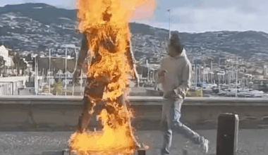 Pomnik Ronaldo stanął w płomieniach. "Ostatnie ostrzeżenie"