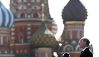 Przemówienie prezydenta Rosji Władimira Putina, w tle Kreml