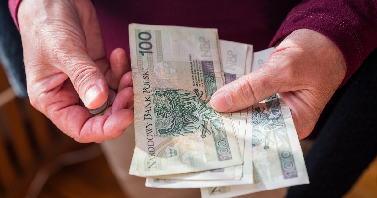 ZUS zmienia terminy wypłat emerytur w 2026 r. Harmonogram dla seniorów