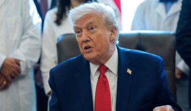 Donald Trump ostrzega irańskie władze. "Jesteśmy uzbrojeni i gotowi do akcji"