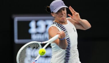 O której dzisiaj mecz Marie Bouzkova - Iga Świątek? Gdzie oglądać? Transmisja TV - Przegląd Sportowy Onet