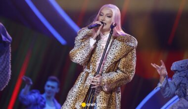 Viki Gabor w całkiem nowej odsłonie. Różowe włosy i płaszcz w cętki