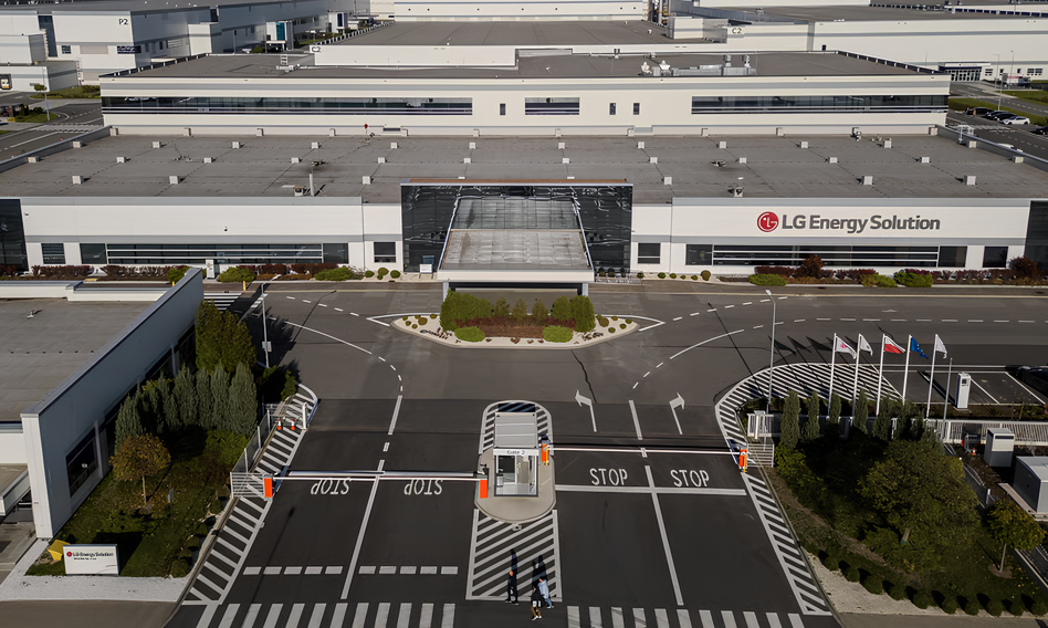 Koniec snu o elektrykach? LG notuje straty i koryguje kurs w polskim zakładzie