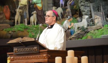 Archidiecezja Katowicka - Adoracja żłóbka osób konsekrowanych w Katowicach-Panewnikach