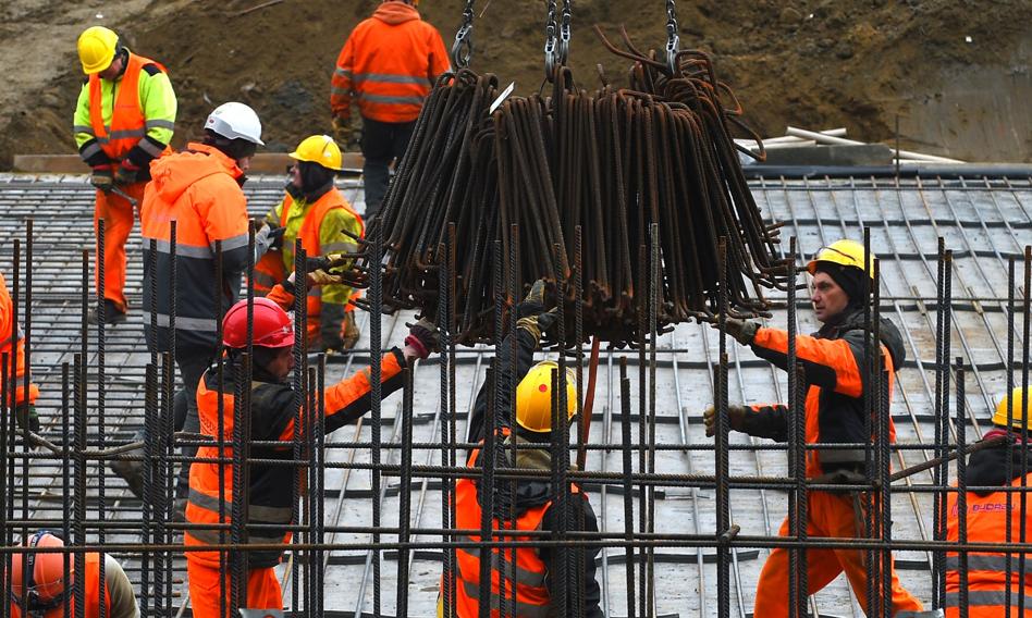 Koniec 40-godzinnego tygodnia pracy? Większość Polaków nie chce zmian