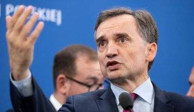 Sąd w Warszawie zdecyduje o losie Zbigniewa Ziobry. Czy grozi mu ENA?