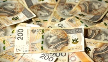 Polacy łapią spadające oprocentowanie lokat