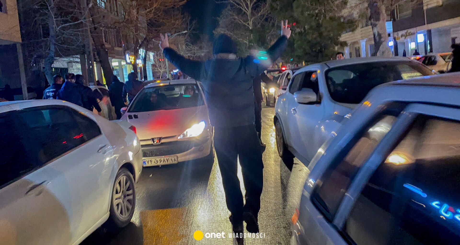 Iran zalewa fala protestów. Demonstranci opanowali dwa miasta. Reżim traci kontrolę