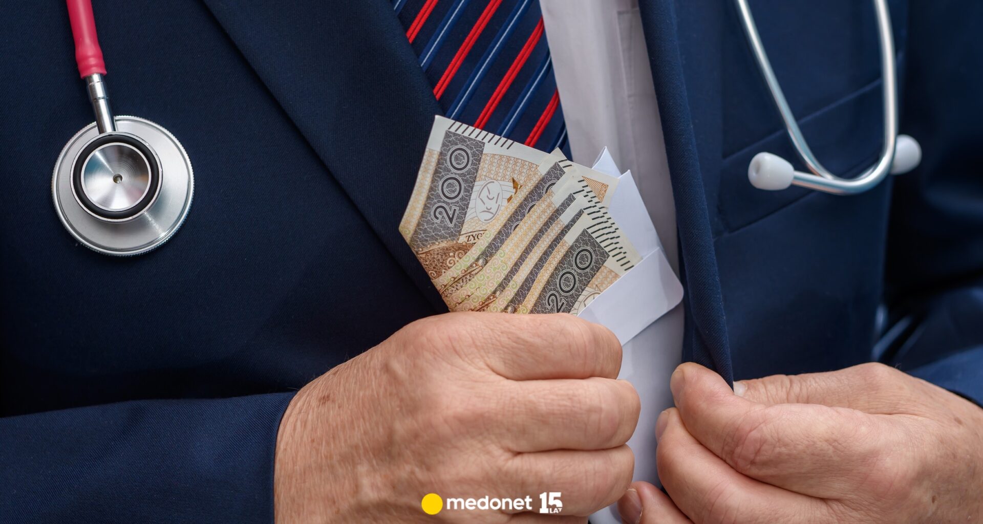 Szpitale wolą zatrudniać lekarzy na kontrakty niż etaty. Kto na tym traci naprawdę?