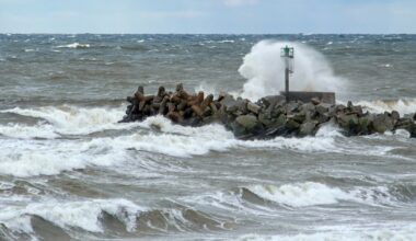 Podmorskie kable na Bałtyku znowu uszkodzone. Dwa kraje alarmują