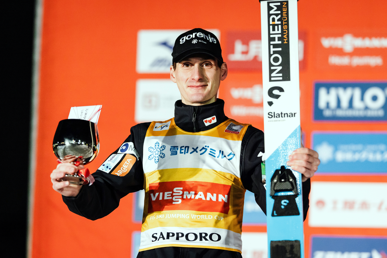 PŚ w Sapporo: Kolejny triumf Domena Prevca - Skijumping