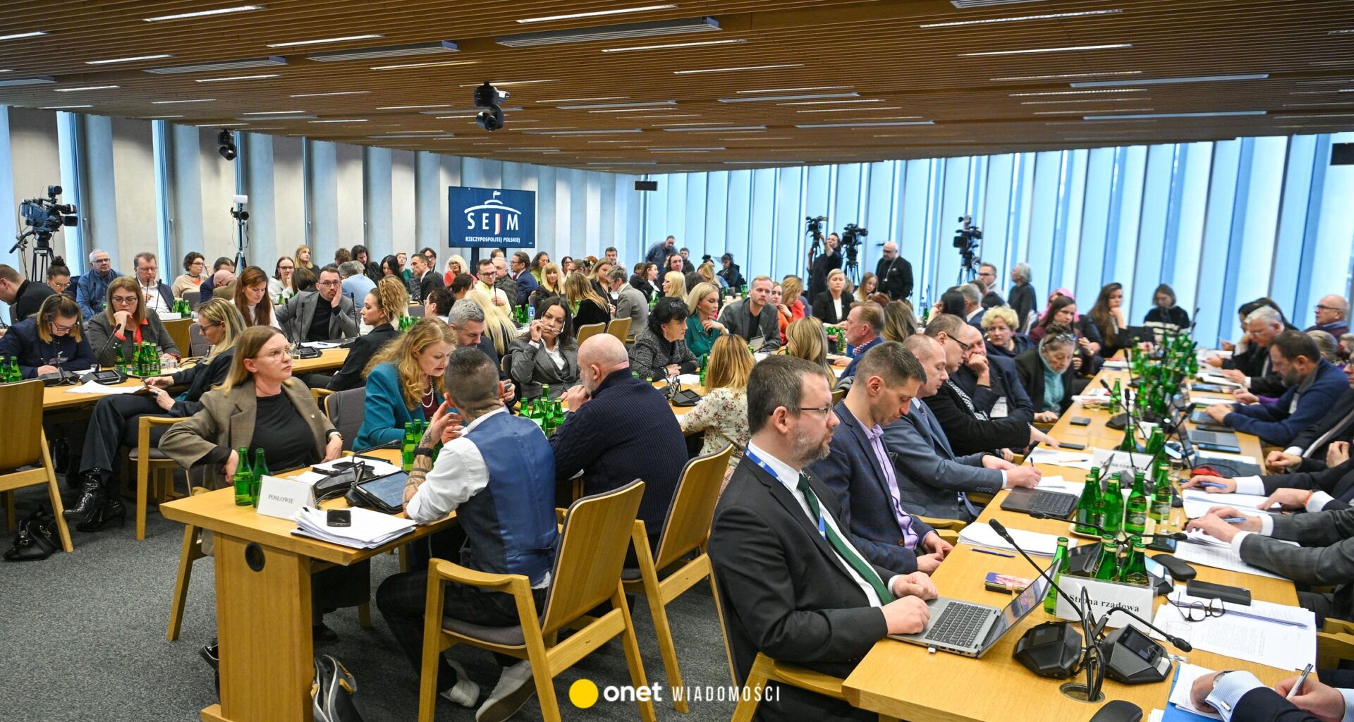 Sejmowa komisja zajęła się "patoschroniskami". "Problem jest szerszy"