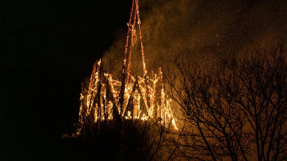 Pożar wieży zabytkowego kościoła Vondelkerk
