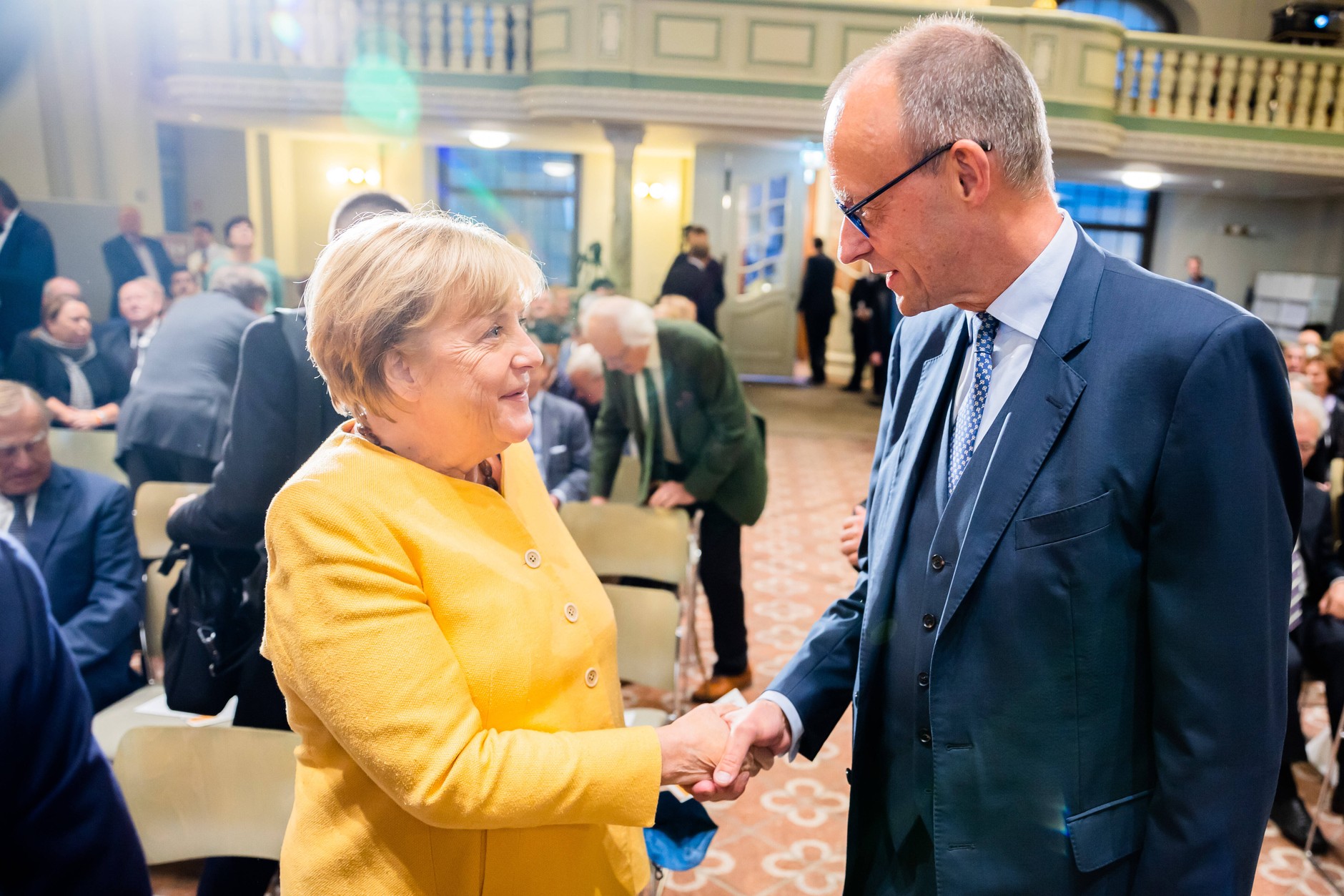 Angela Merkel, była kanclerz Niemiec, i Friedrich Merz, lider CDU, podczas wydarzenia organizowanego przez Fundację Kanclerza Helmuta Kohla. Berlin, 27 września 2022 r.