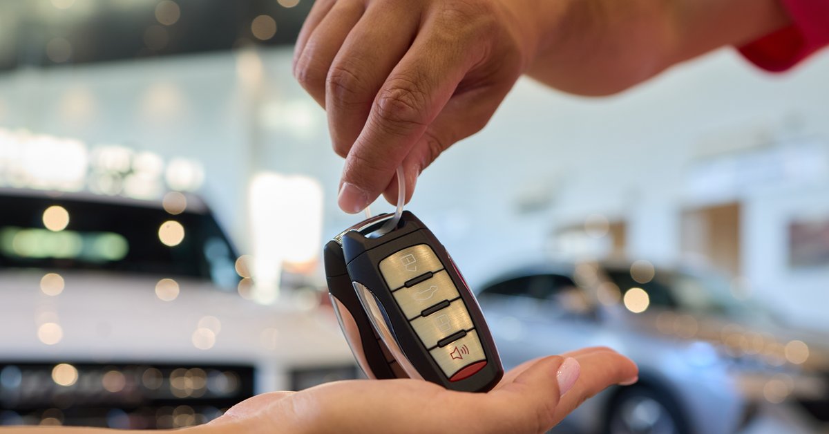 Chciała kupić auto, dostała maila, że samochód jest po gradzie