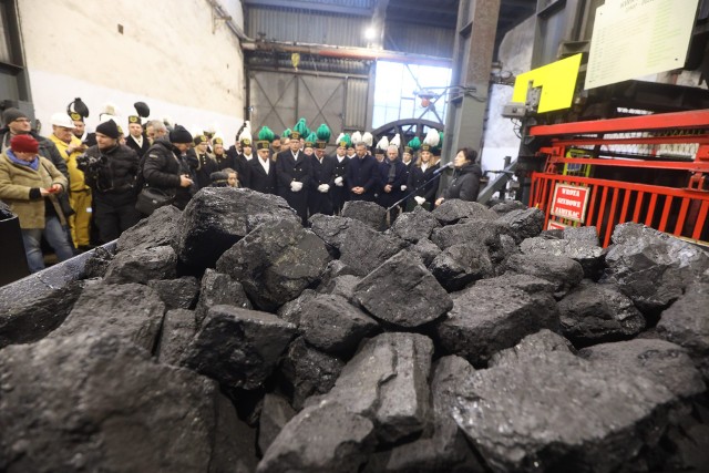 Spółka zapewnia, że kontynuuje proces pozyskiwania koncesji na wydobycie ze złoża Bobrek-Miechowice.