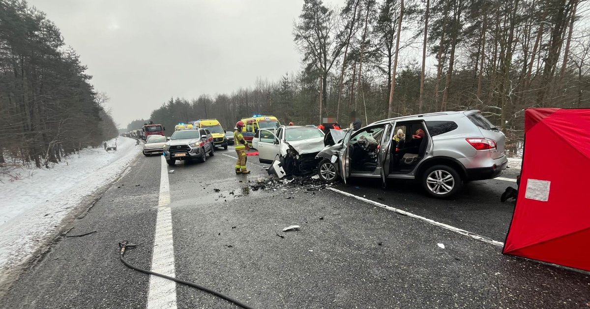 Tragiczny wypadek na Podkarpaciu. Nie żyją trzy osoby - Onet