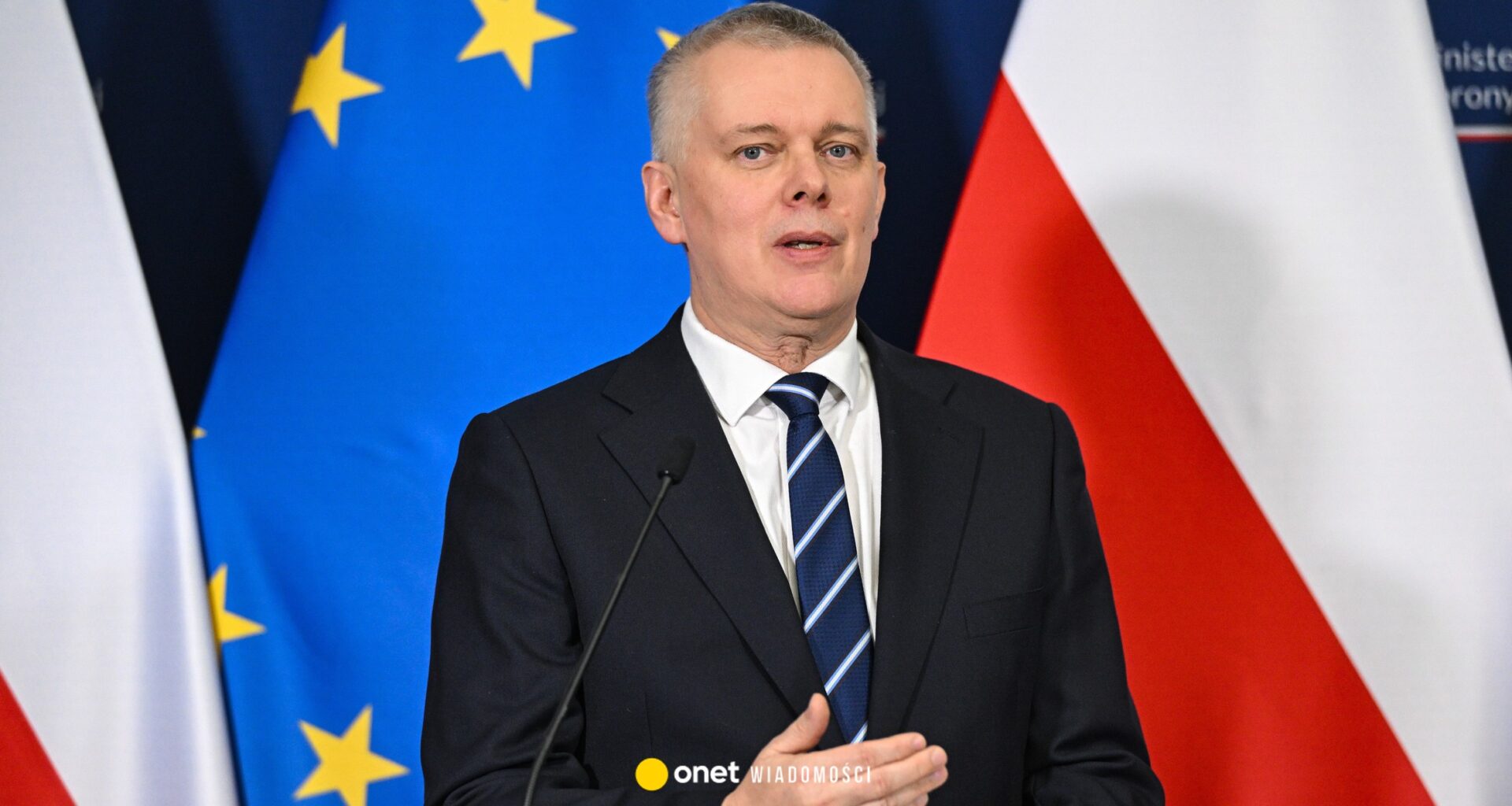 "Zapłaciłby dużą cenę". Minister Siemoniak komentuje decyzję Nawrockiego