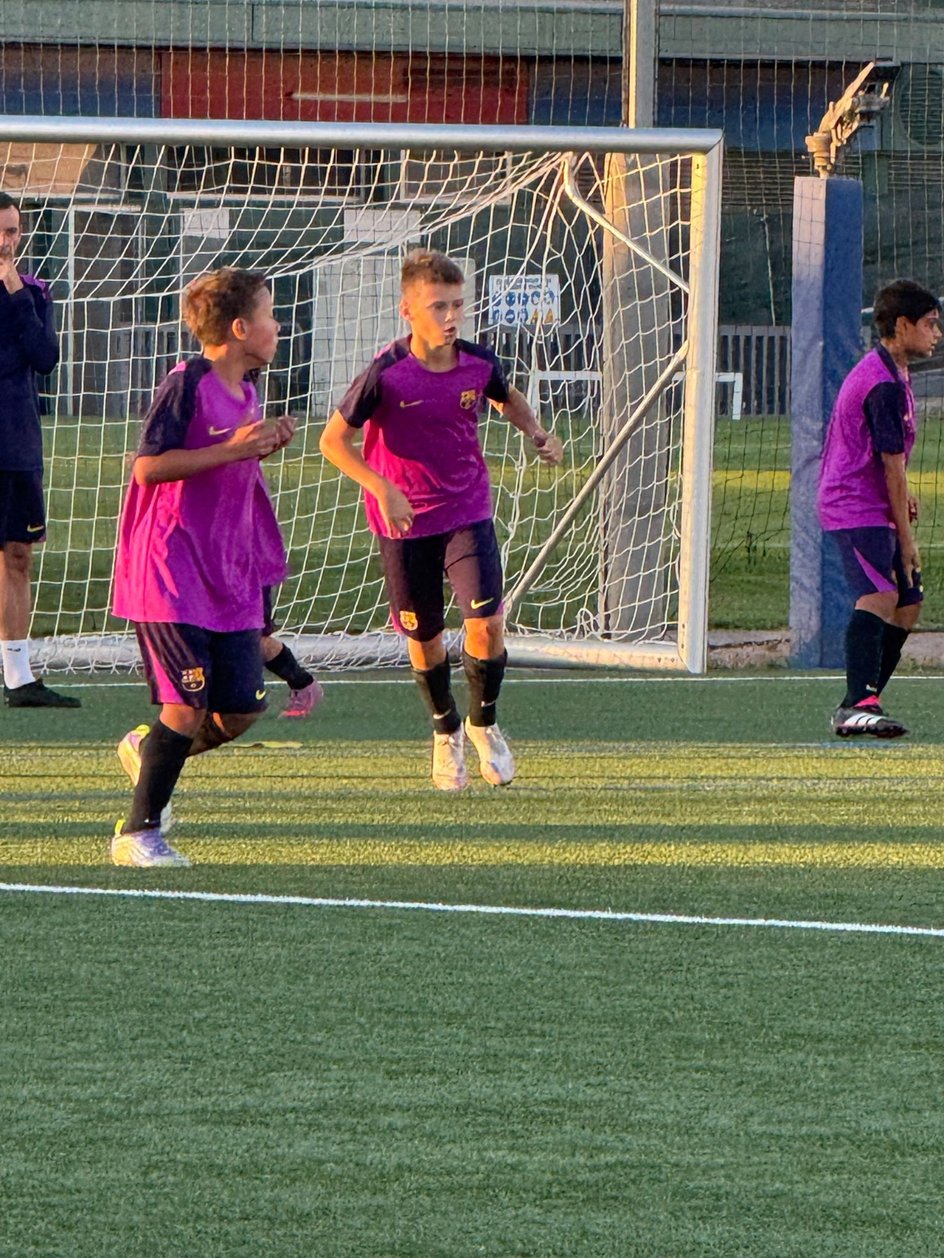 Kajetan Góral podczas treningu w FC Barcelona