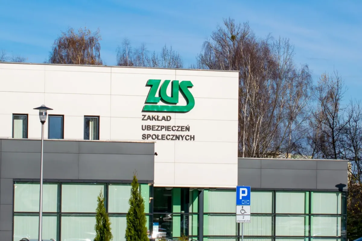 ZUS wysyła pisma do milionów Polaków. W środku jest superważna informacja. Czy już to dostaliście?
