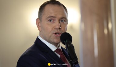 Prezydent i pseudokibice. "Ci ludzie mają wiele informacji o panu Karolu"