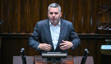 Poseł Maciej Konieczny z osobistym wyznaniem w Sejmie. "Jestem uzależniony"