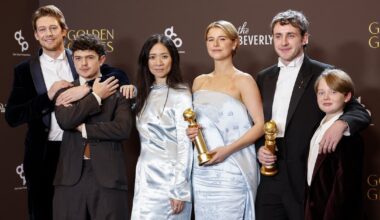 Złote Globy 2026. Jessie Buckley odebrała nagrodę. Następnie zwróciła się do Polaków