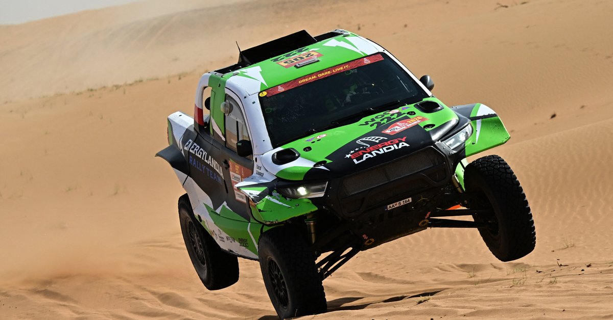 Narzeczona polskiego gwiazdora zachwyca w bikini. Pokazała gorące zdjęcia