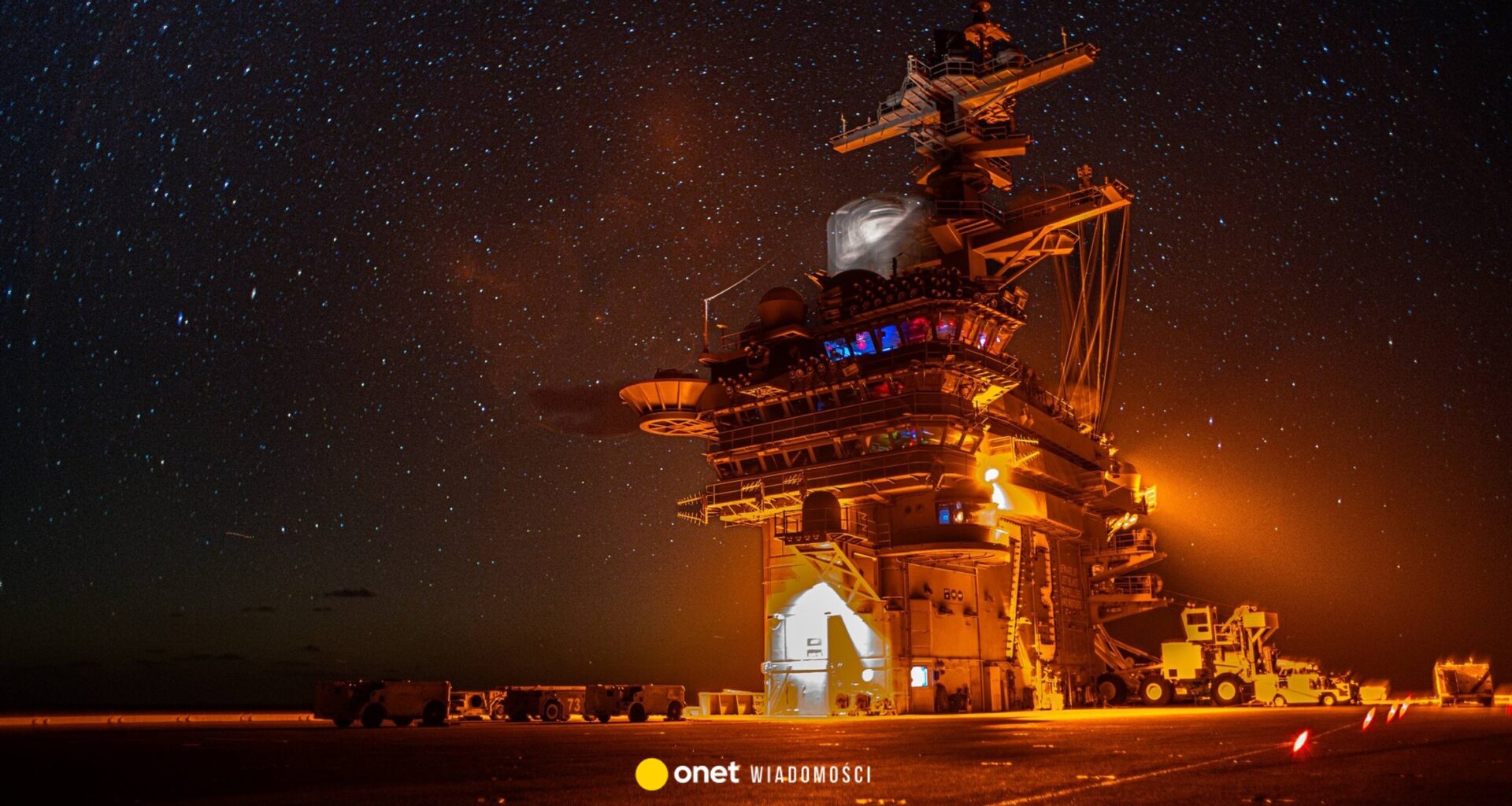 Okręty wojenne USA płyną w kierunku Iranu. Podsumowanie nocy