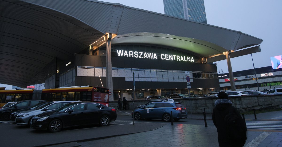 Dworce kolejowe w czasie mrozów. Wiceszef MSWiA podjął decyzję