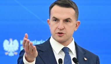 Afera wokół PiS. Rzecznik rządu ujawnia nowe zawiadomienia do prokuratury - Onet