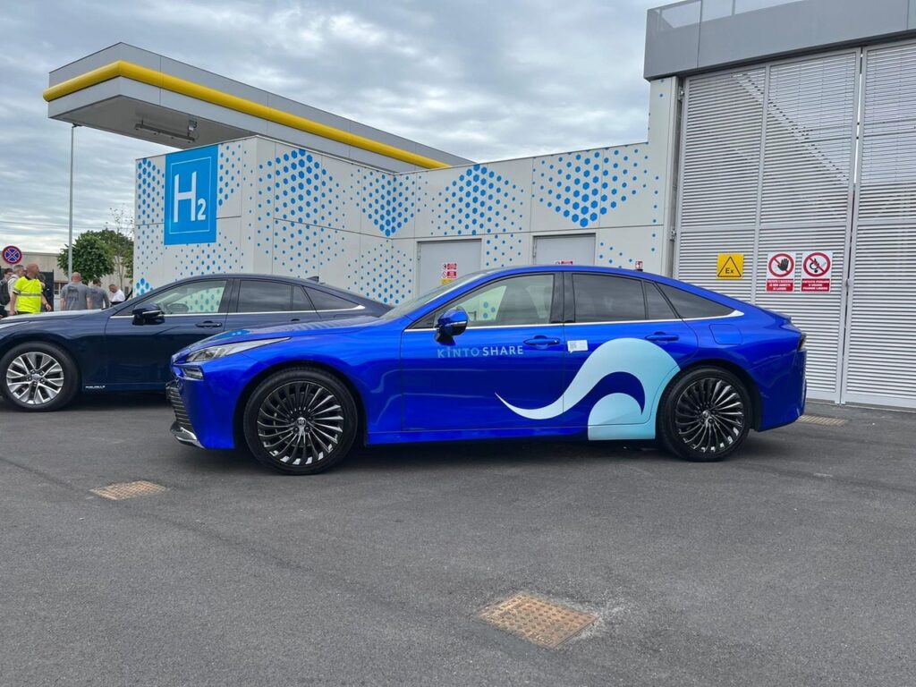 BMW X5 nowej generacji, czyli pięć napędów do wyboru. Będzie też odmiana wodorowa - mirai 2 wenecja