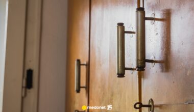 Służby pojechały do 25-latki po porodzie. Noworodek był w szafie