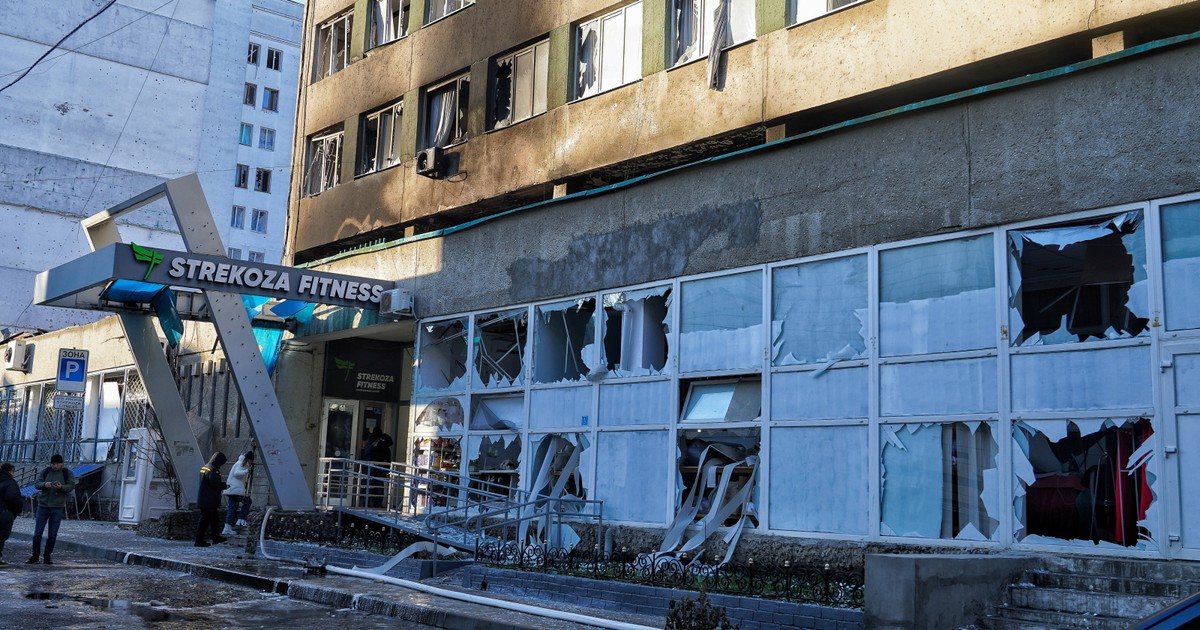 Rosyjskie rakiety spadały całą noc. Ucierpiał budynek konsulatu RP