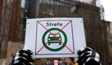 Strefa Czystego Transportu w Krakowie kontra Blade Runners. Kolejne znaki zniszczone