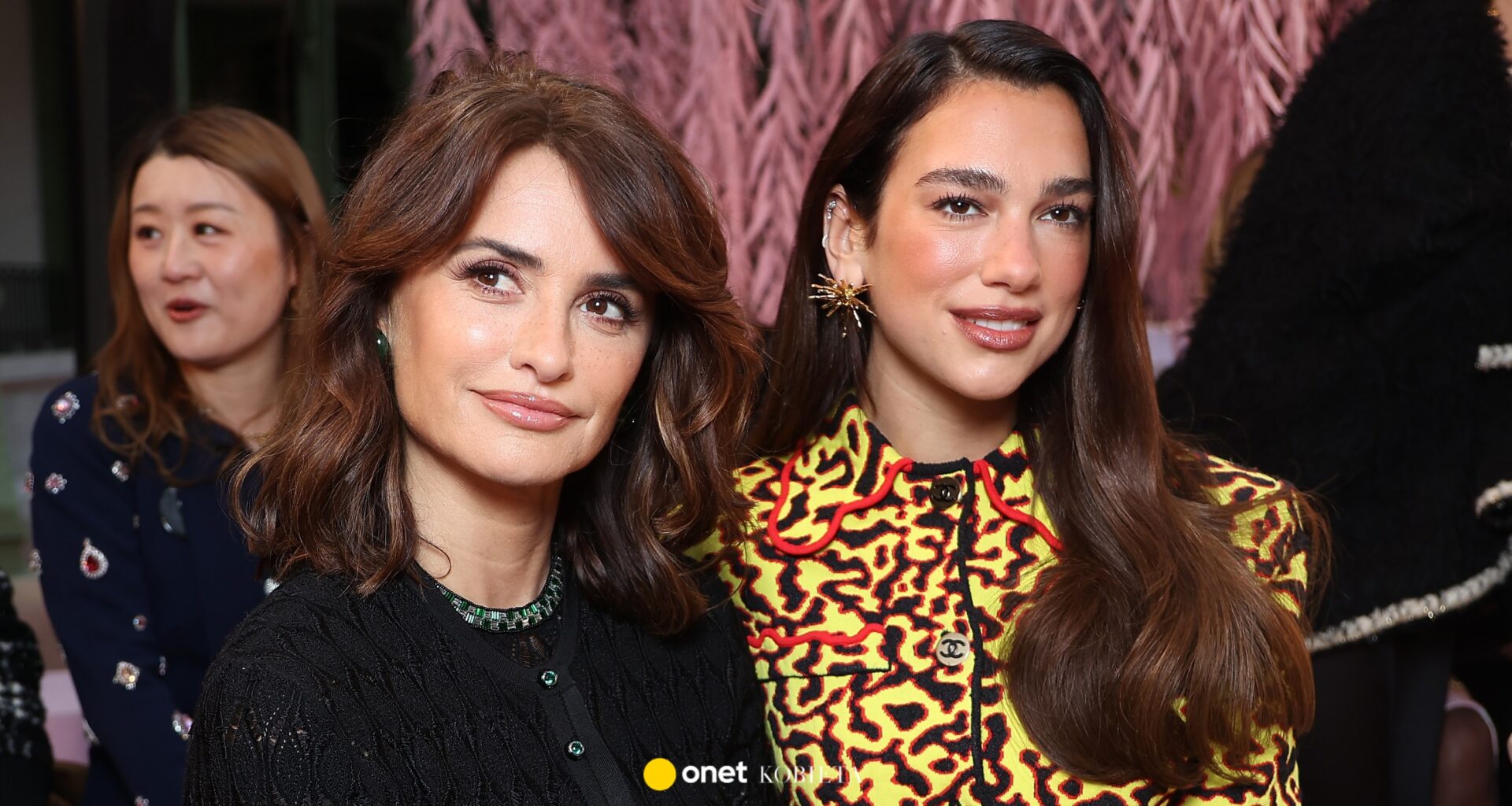 Zatrzęsienie gwiazd na pokazie Chanel w Paryżu. Dua Lipa zachwyciła