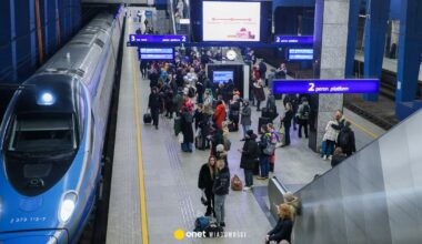 Wypadek na Dworcu Centralnym w Warszawie. Utrudnienia dla podróżujących