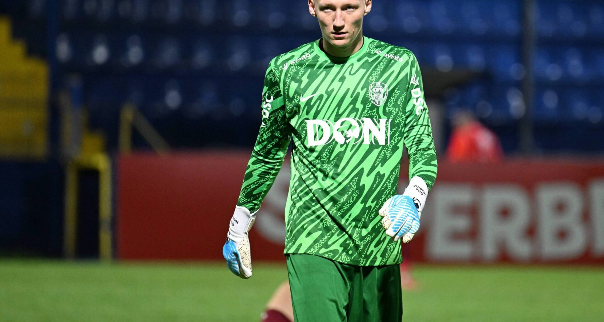 Otto Hindrich - nowy bramkarz Legii Warszawa. To jego historia