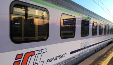 Awaria pociągu w Pruszkowie. "Pasażerowie są przesadzani do innego składu"