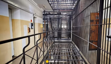 Afera w więzieniu w Goleniowie. "Dzwoniły po kolegów, aby nie zostawać z nim sam na sam" - Onet Wiadomości