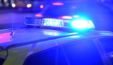 Chwile grozy w Krakowie. Mężczyzna wszedł do mieszkania i próbował udusić 13-latkę - Onet