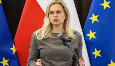 Włamania do dzienników elektronicznych. Ministra Nowacka zabrała głos