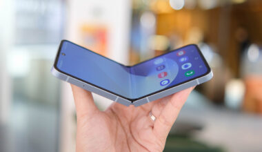 Oto następny składak Samsunga. Galaxy Backflip nie ma przodu ani tyłu