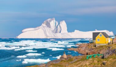 Jest na ustach całego świata. Zobacz Grenlandię na własne oczy. 10 dni i rejs podczas arktycznego lata