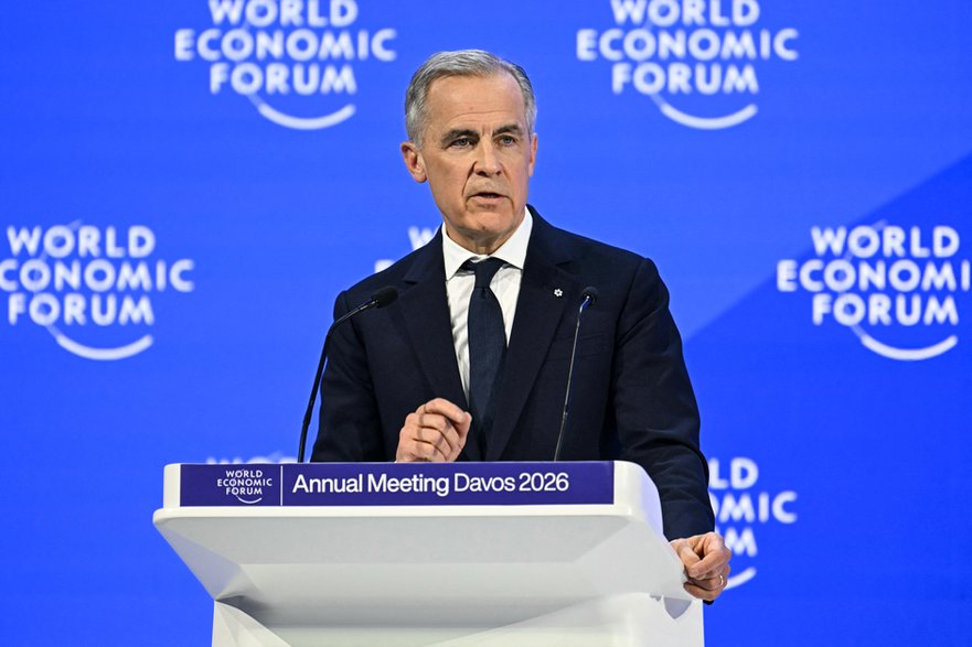 Premier Kanady Mark Carney wygłasza przemówienie podczas Światowego Forum Ekonomicznego w Davos, 20 stycznia 2026 r.
