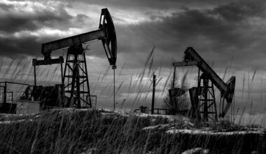 Pompy wyhamowują na złożach ropy w Rosji. Brakuje chętnych na surowiec
