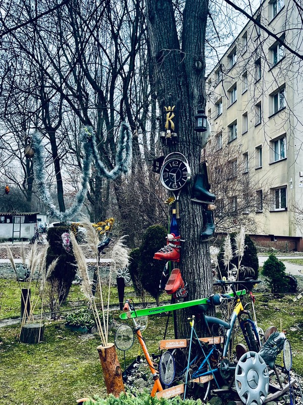 — Gdy myślę o śmierci, jest mi po prostu szkoda tego życia, które przeżyłem. Szkoda mi tych wszystkich doświadczeń, bo przeżyłem je uczciwie — wyznaje pan Stanisław