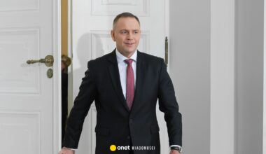 Prezydent Karol Nawrocki wciągany w wojnę frakcji PiS. Harcerze kontra maślarze