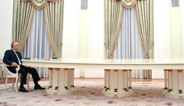 UE chce mieć swojego człowieka do rozmów z Putinem. Padają nazwiska - TVP Info